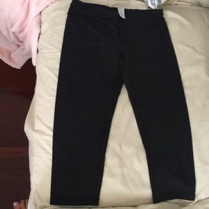 Almost brand new shortish leggings!